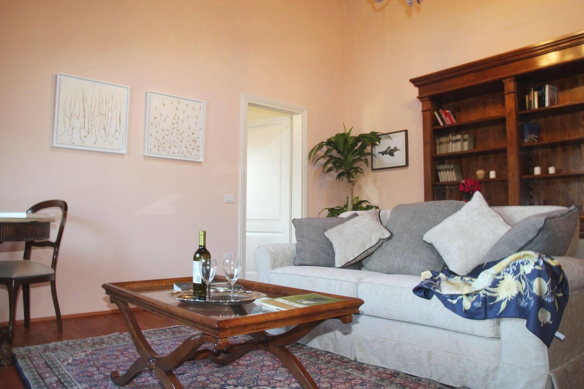 Florence View Apartments Luaran gambar