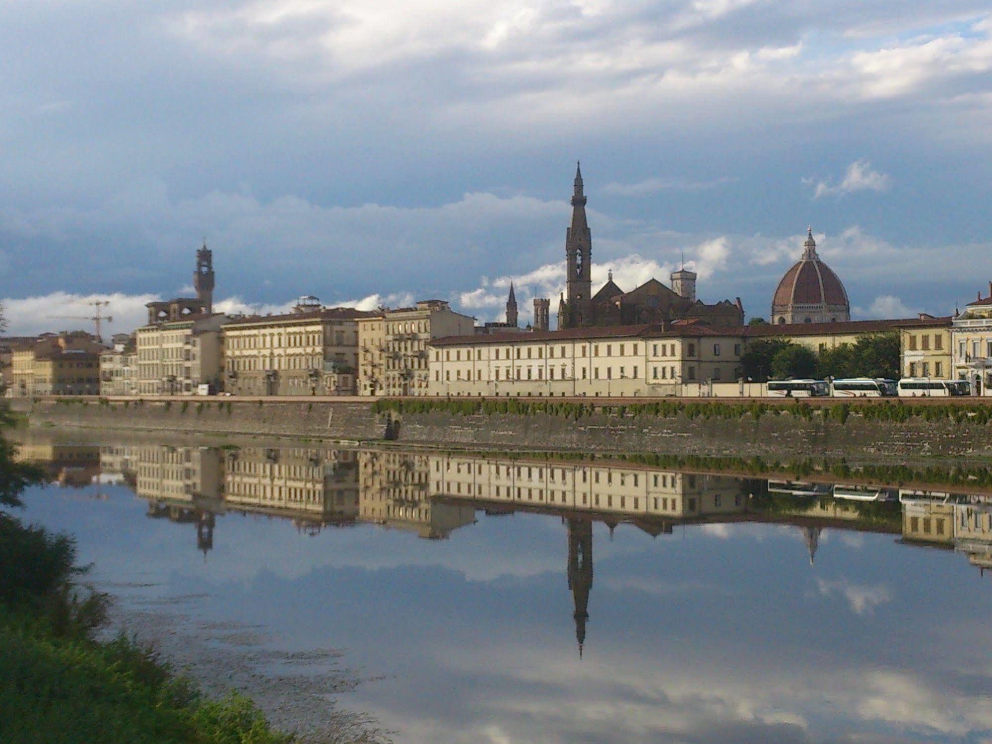 Florence View Apartments Luaran gambar